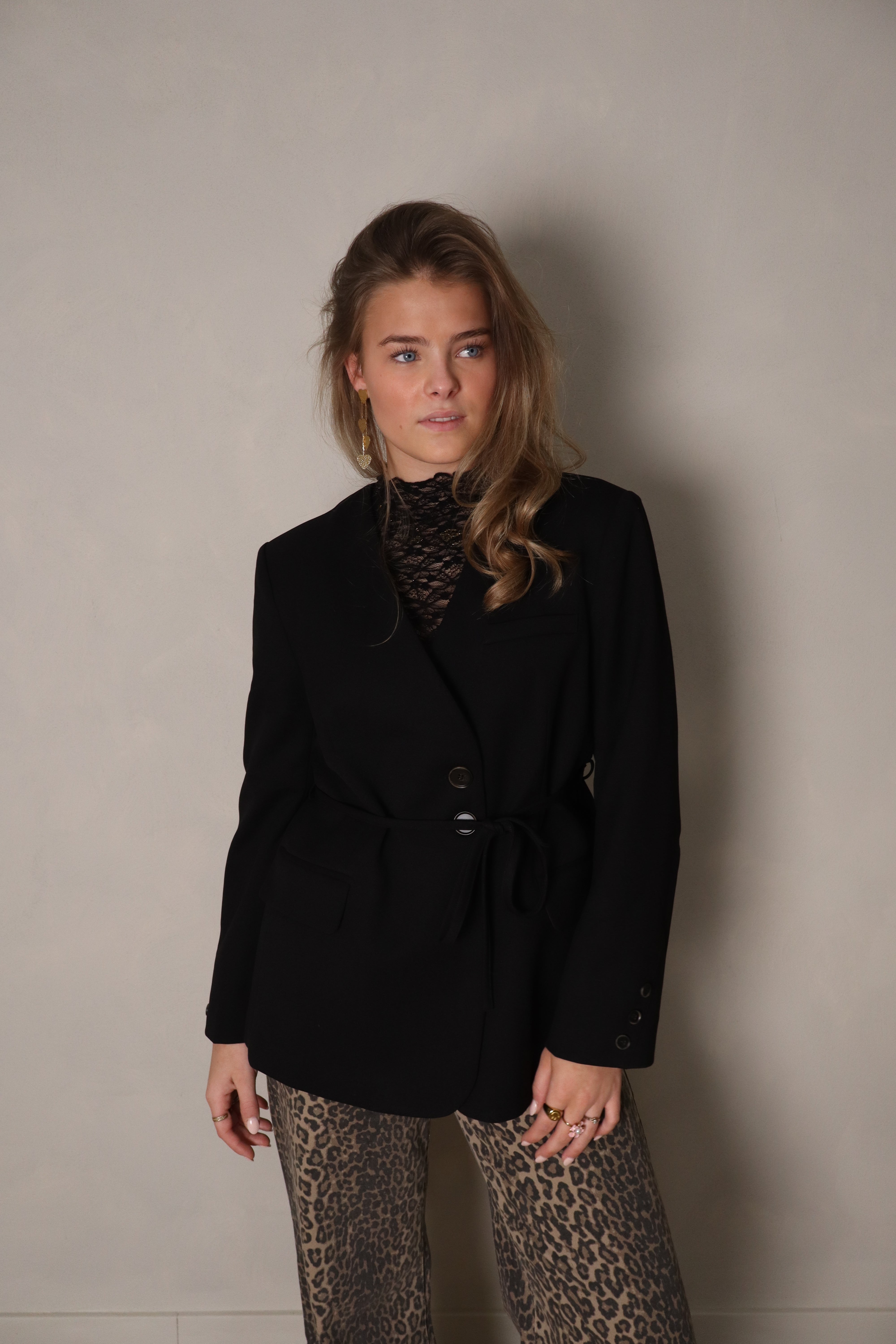 Noor Blazer Zwart